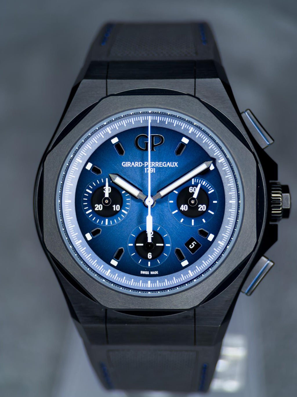 Girard Perregaux Laureato